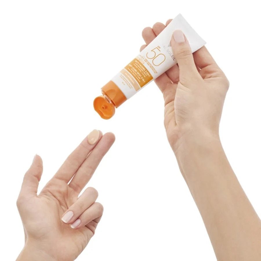 Vichy CAPITAL SOLEIL Anti-Dark Spot Tinted 3-in-1 SPF 50+